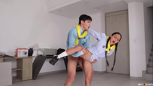 I’M CAMPING, EXPLORING EMMA ANTURIN’S VAGINA
