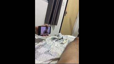 Comendo o cuzinho rosa até gozar nele – feet lover – creampie – small ass
